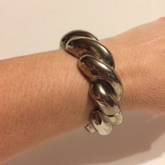 Vintage Silver Color Metal Spring Clasp Bracelet - Picture 4 of 8